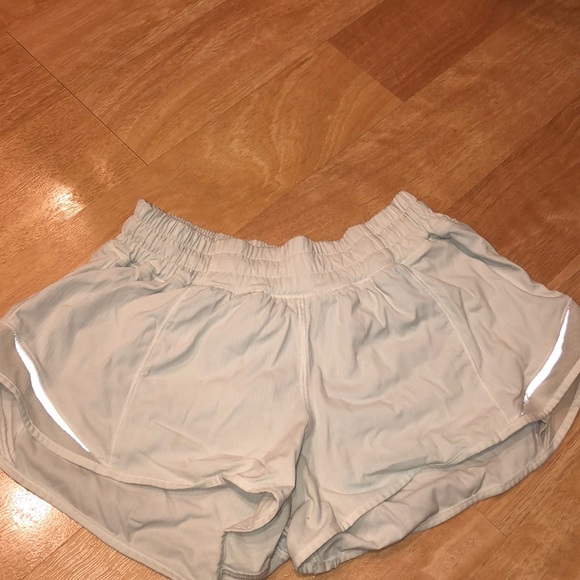 lululemon athletica Pants - Hotty Hot Short II 2.5”